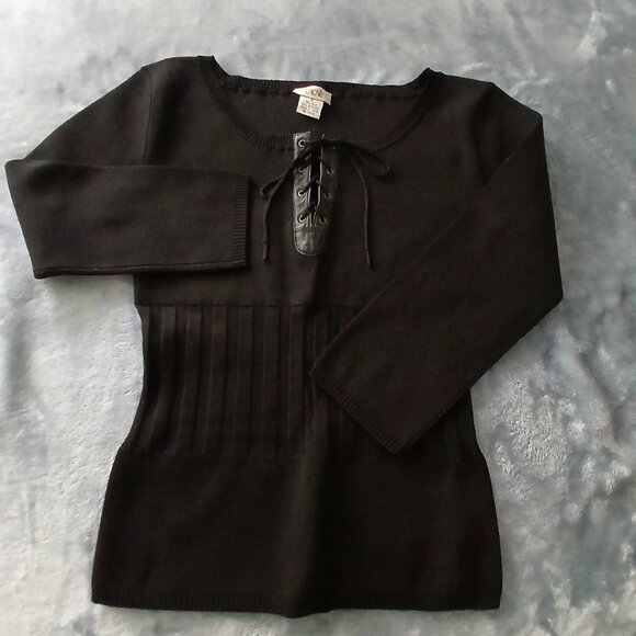 Black Cache Silk Knit with Leather Detail - Picture 5 of 7